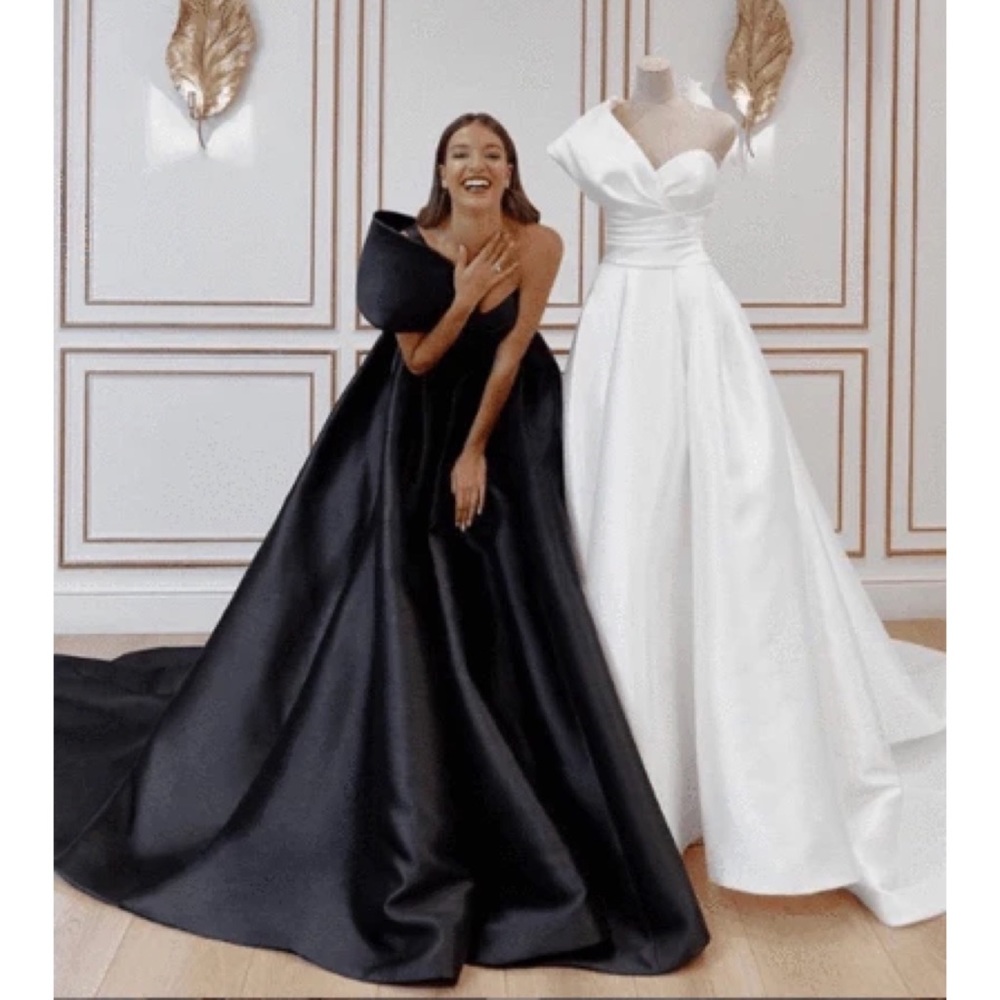Pronovias NYC TOURMALINE Black Silk Gown Turmaline Spanish Ball Wedding Dress - Picture 4 of 13